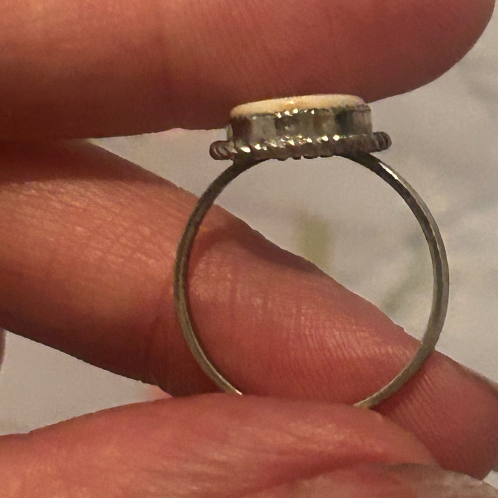 Vintage sterling silver scrimshaw ring - Picture 4 of 6